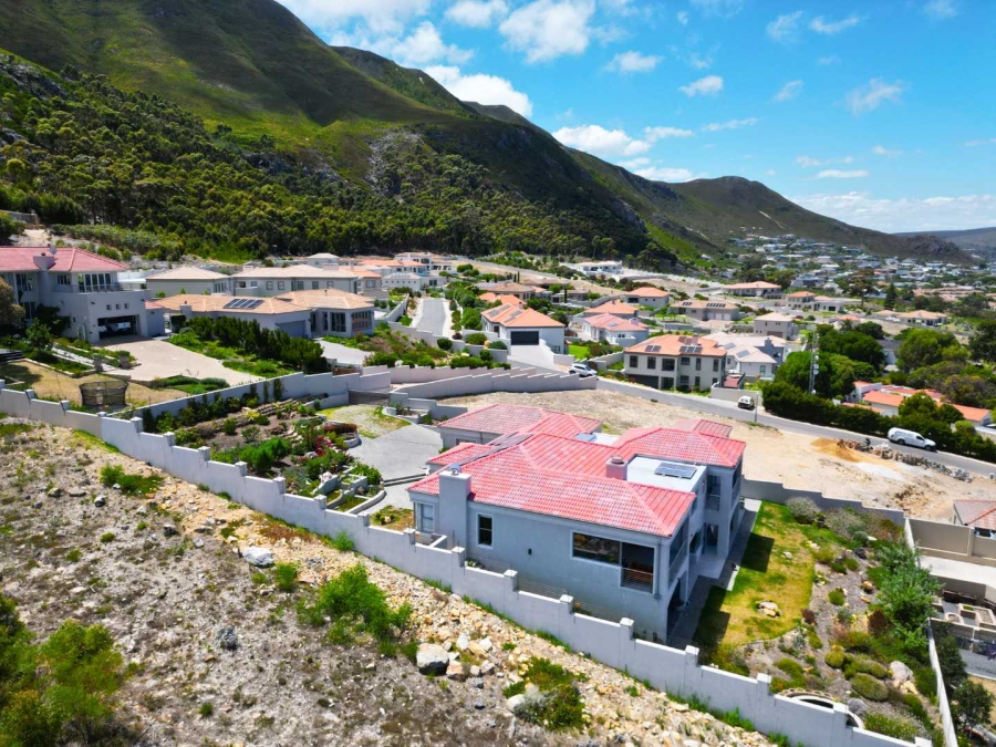 4 Bedroom Property for Sale in Onrus Western Cape